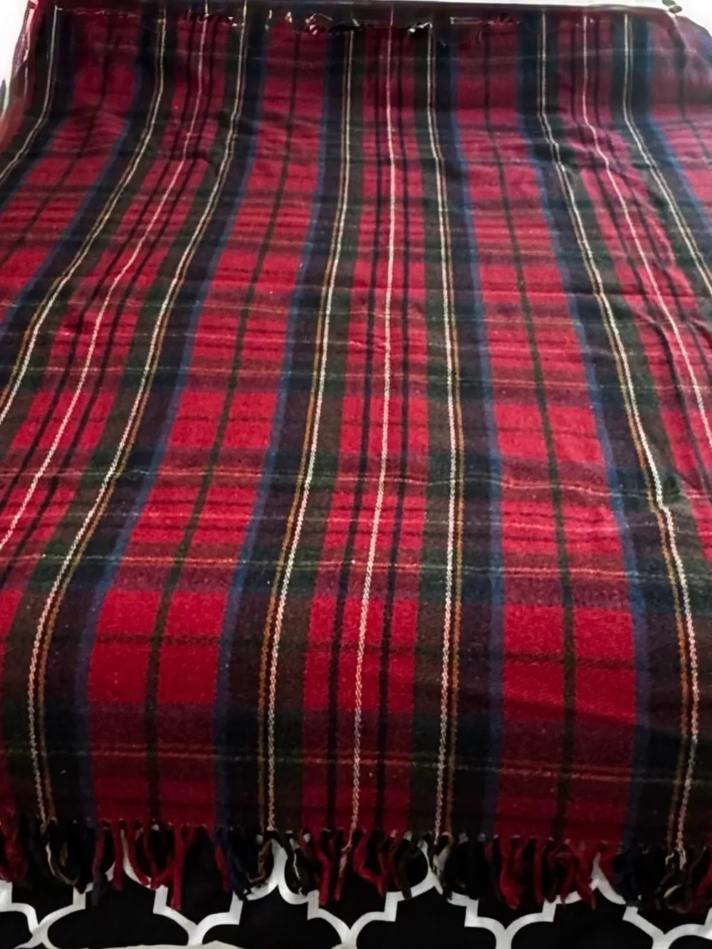 Vintage Unbranded Wool Plaid Tartan Blanket in Red/Blue/Green Plaid w Fringe